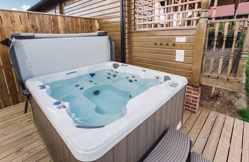 Nunthorpe Cabin | Luxury Cabin at Blackthorn Gate