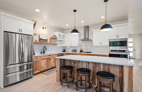 Donnelly House | Luxury Cabin Lake Cascade/Tamarack & Hot Springs