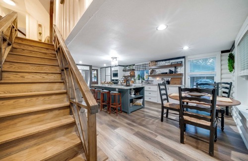 Fairfield Cabin | Luxury Cabin on 9.5acres, ready for your gatherings and retreats!