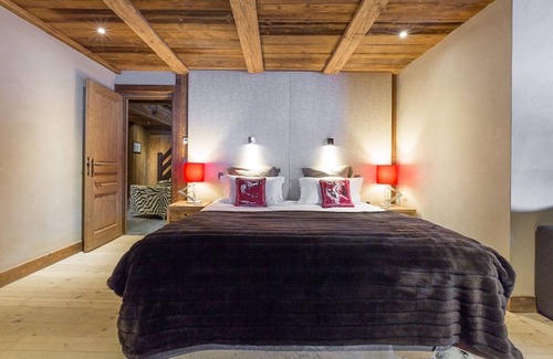 Les Bossons Ski Chalet | Luxury chalet with spa cinema and pool - by feelluxuryholidays