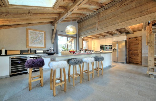 Les Houches House | Luxury chalet, Chamonix-Les Houches, ski-in/ski-out, sauna, steam room & jacuzzi