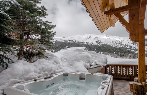 Meribel Centre Ski Chalet | Luxury chalet Méribel center 240m2 with spa and sauna