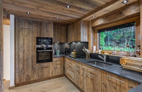 Le Planellet Ski Chalet | Luxury Chalet with Sauna and Garden near Mont d'Arbois Skilift in Megève