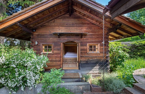 Le Planellet Ski Chalet | Luxury Chalet with Sauna and Garden near Mont d'Arbois Skilift in Megève