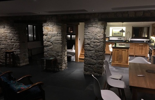 Bude Cottage | Luxury Character Cottage, less than 5 mins walk to the North Cornwall Coast