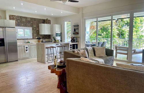 Las Terrenas Apartment | Luxury Chic Playa Bonita Beachfront.
