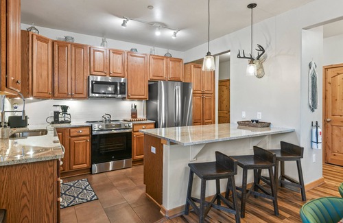 Winter Park House | Luxury Condo 613 I Pool I Club House I Hot Tub I Views I Best Price I Discounted Attractions