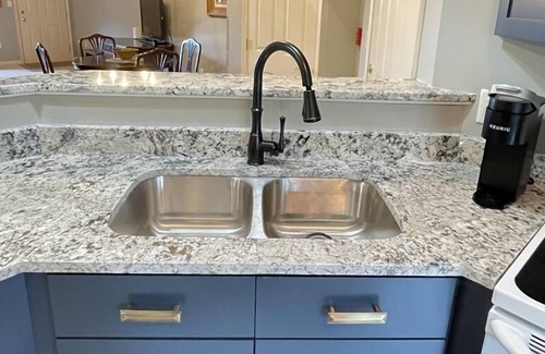 Mercersburg House | Luxury Condo Next to the slopes