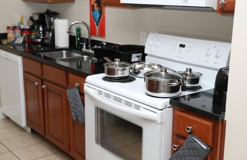 Winston - Salem Apartment | Luxury Condo/Roof Top Pool/Amazing Views In The Heart of Downtown WS!