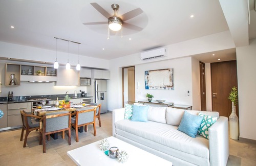 Emiliano Zapata Condo | Luxury condo steps to the boardwalk and the beach in the Romantic Zone