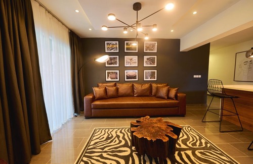 Ofin Apartment | Luxury Condo, steps from Lekki Phase 1