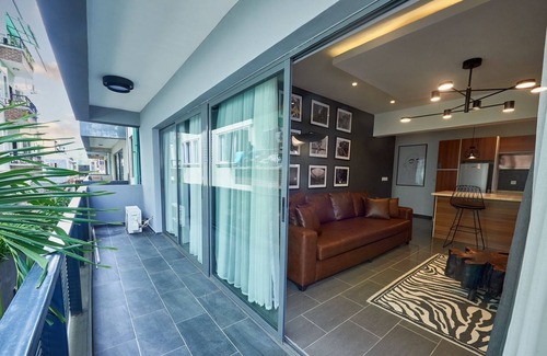 Ofin Apartment | Luxury Condo, steps from Lekki Phase 1