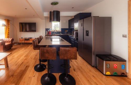 Isle of Skye House | Luxury Cottage by Fairy Pools 4