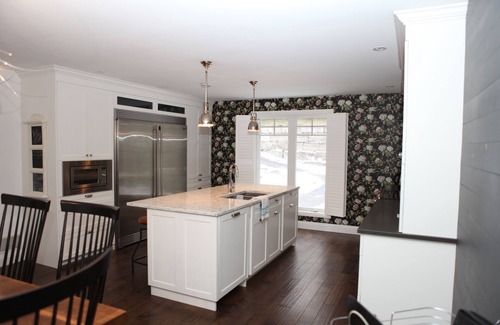 Bewdley House | Luxury Cottage on Rice Lake with Picturesque Views and year round activities.