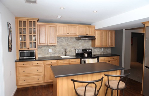 Bewdley House | Luxury Cottage on Rice Lake with Picturesque Views and year round activities.
