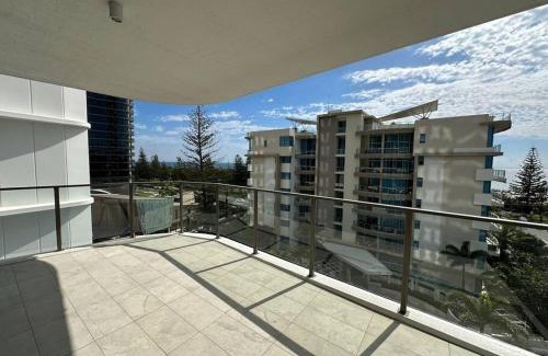 Mermaid Beach Apartment | Luxury Dawn Mermaid Beach, Ocean Views