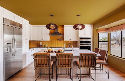Paradise Valley Village House | Luxury Desert Homes | Expansive Backyards