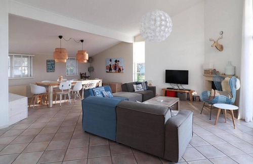 Makkum Cabin | Luxury detached villa on or near the beach