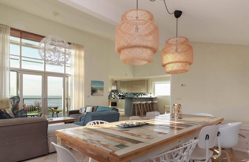 Makkum Cabin | Luxury detached villa on or near the beach