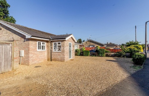 Snettisham Cottage | Luxury dog friendly Holiday Cottage in Snettisham. North Norfolk ref 99043G