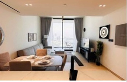 Dubai House | Luxury Dubai 2 BR Apt. with Gym, Parking & Pool
