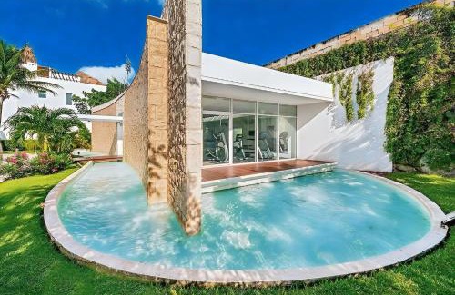 Gonzalo Guerrero Apartment | Luxury Duplex -4 pers- 2mn beach&5th Av, Pool, Gym