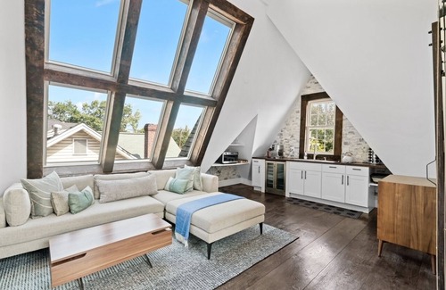 Brookland Apartment | Luxury Escape in DC, with a private deck!