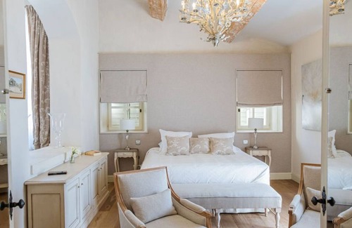 Menerbes House | Luxury estate with heated pool in the Luberon