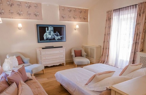Menerbes House | Luxury estate with heated pool in the Luberon