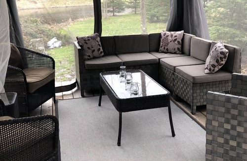 Huntsville House | Luxury Executive Muskoka Residence. Minutes to Golf, Skiing, Lakes, Fine Dining