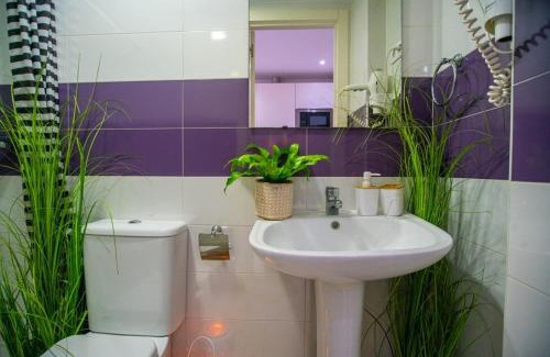 Fuengirola Apartment | Luxury Executive Stay - Fuengirola Center