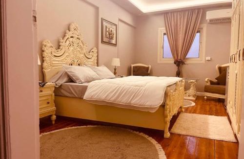 Al Duqqi Apartment | Luxury Family Apartment in Mohandessin , zamalik Cairo, Near Lebanon Sq- down Town
