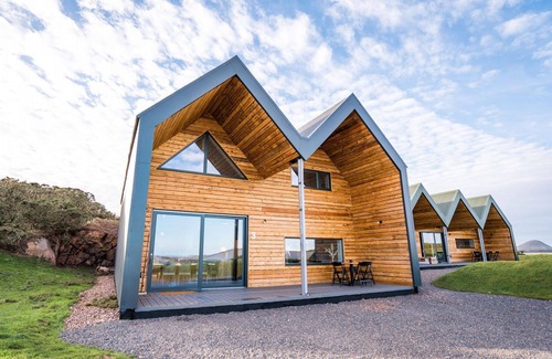 North Berwick Villa | Luxury Family Lodge Sleeps up to 10