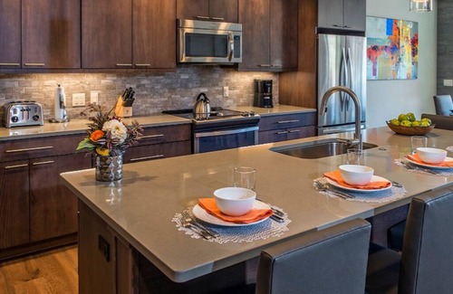 Peak 8 Apartment | Luxury Four-Bedroom Ski-In/Ski-Out. Jan 31 to Feb 7, 2026 – Peak 8 Breckenridge.