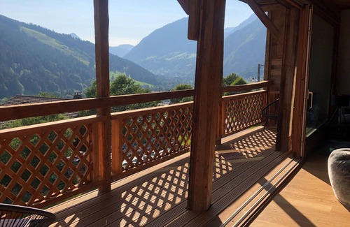 La Chapelle-d'Abondance Ski Chalet | Luxury rennovated farmhouse with stunning views and hottub