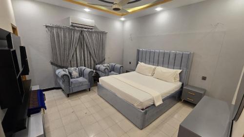D.H.A. Bed & Breakfast | Luxury furnished rooms in Sunset Lane in DHA Phase II, Karachi