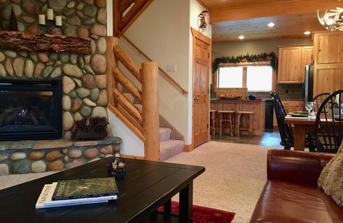 Park City House | Luxury Getaway- Close to Skiing- 2 King beds!