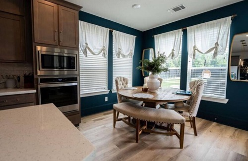 Atascocita Apartment | Luxury Getaway w/Pool, Sauna, Gym & Lagoon