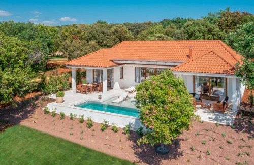 Bale Resort | Luxury Glamping Beach Villas Porto Bus