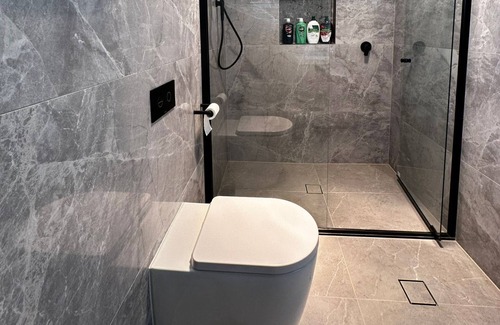 Holt Apartment | Luxury Guest Suite in Canberra Luxury Guest room ACT