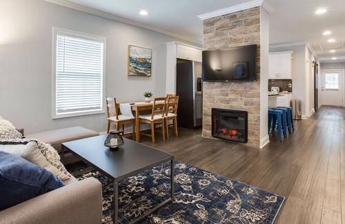 Atlanta House | Luxury Heaven in the Hoods - Great Location w/KingBeds