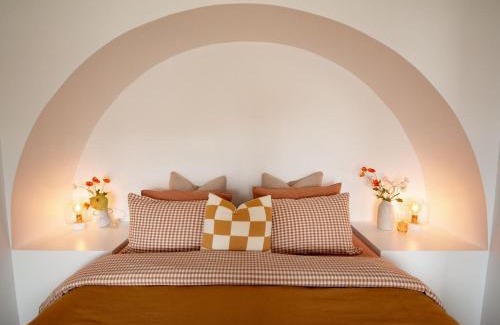 Mount Gambier House | Luxury hideaway holiday unit in CBD