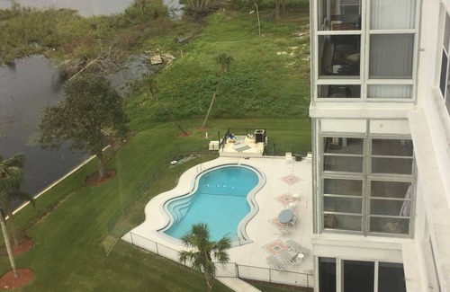 Sebring Condo | LUXURY HIGH RISE ON THE LAKE