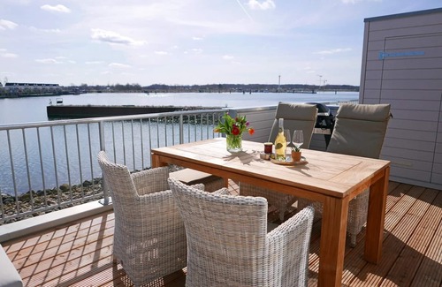 Olpenitz Apartment | Luxury holiday apartment "Marina Lounge" in the Baltic Sea resort of Olpenitz for couples and families with a fantastic view of the water in all directions and high-quality furnishings for your well-deserved vacation