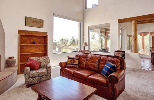 Sunset Hills Estates House | Luxury Home amid Saguaros on 2 ac Tucson Mtns foothills, 15 mins to downtown,