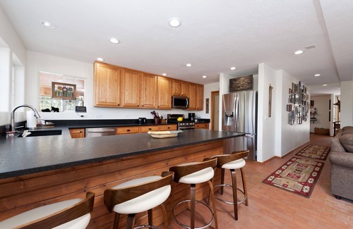 Columbine Lake House | Luxury Home - Huge Deck - Great Views - Hot Tub/Fire Table - 2 Miles to Purg