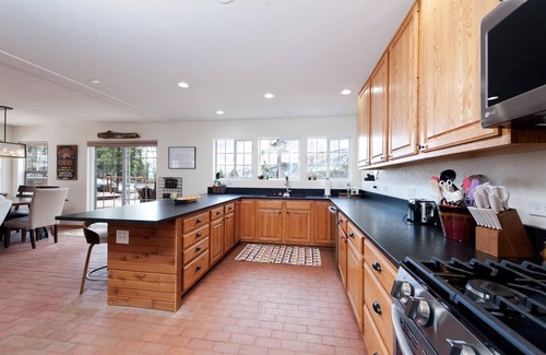 Columbine Lake House | Luxury Home - Huge Deck - Great Views - Hot Tub/Fire Table - 2 Miles to Purg