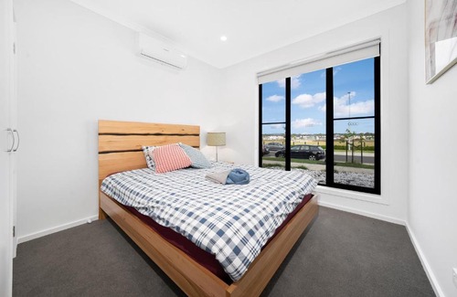 Melbourne House | Luxury home, Mall, Breezy, Comfy