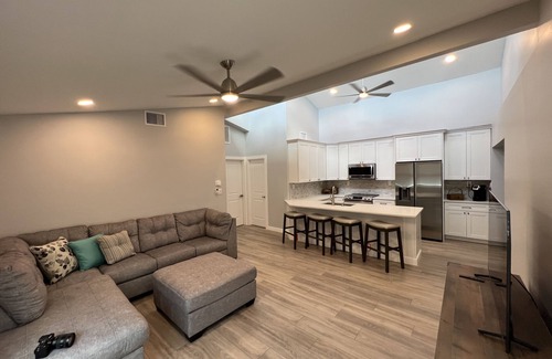 Fort Myers House | Luxury Home near Downtown Ft Myers