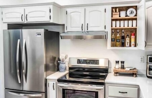 Langston House | Luxury Home on Lake Guntersville